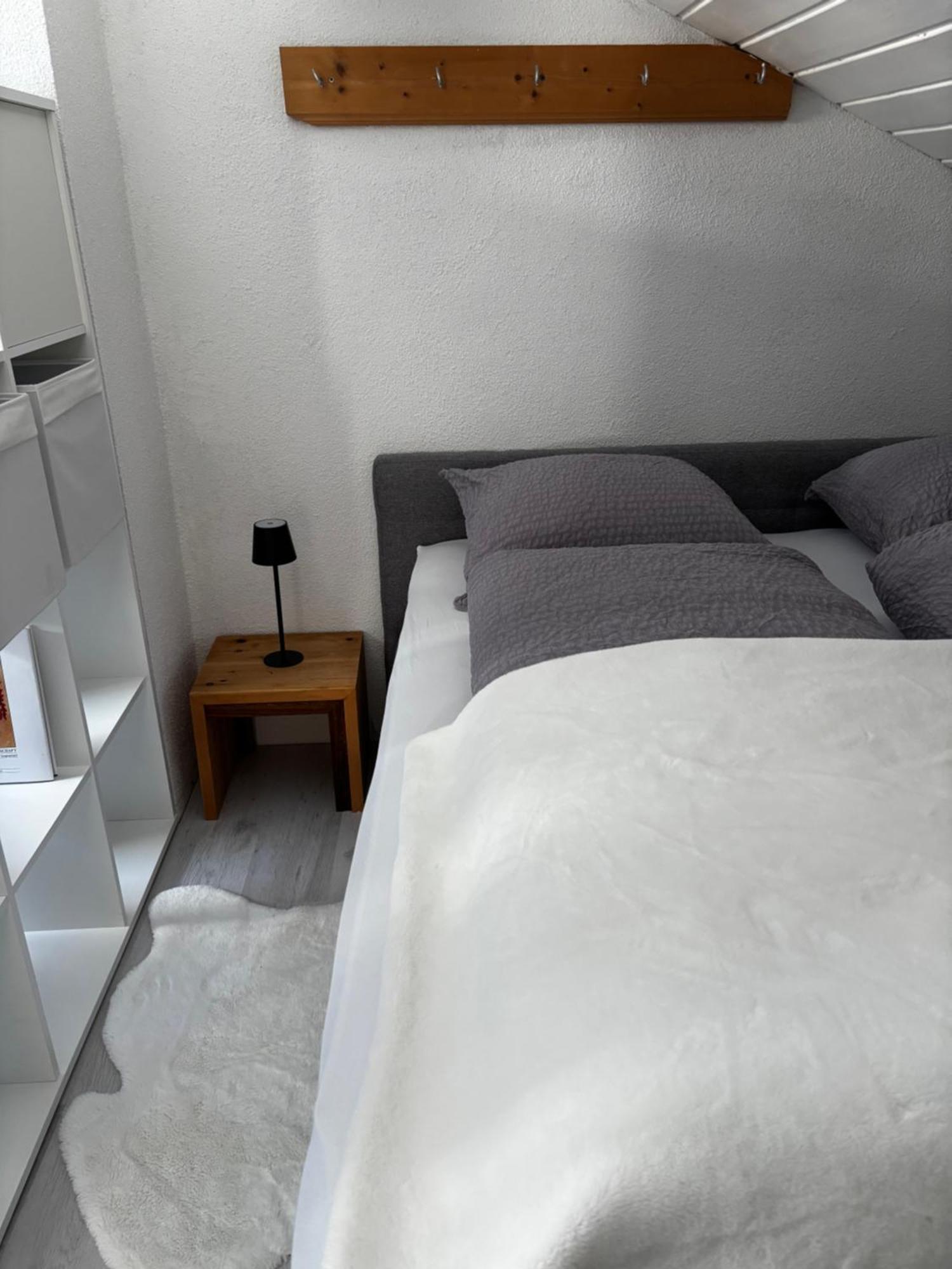 Lechtaler Alpenblick Landeck - Privatzimmer & Ferienwohnung Exterior foto